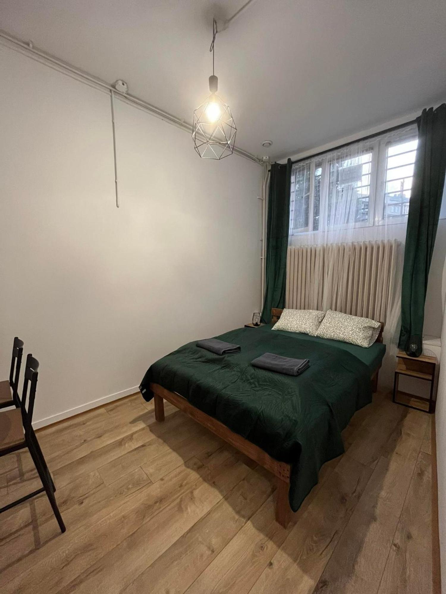 Tomtom Hostel Краков Экстерьер фото