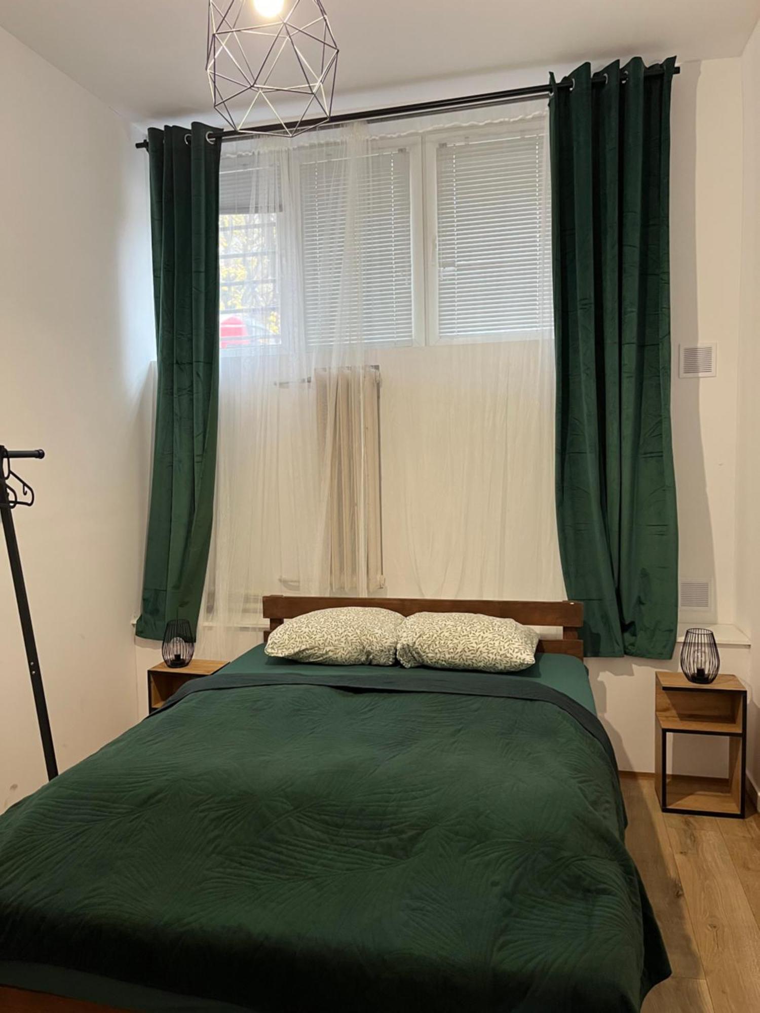 Tomtom Hostel Краков Экстерьер фото