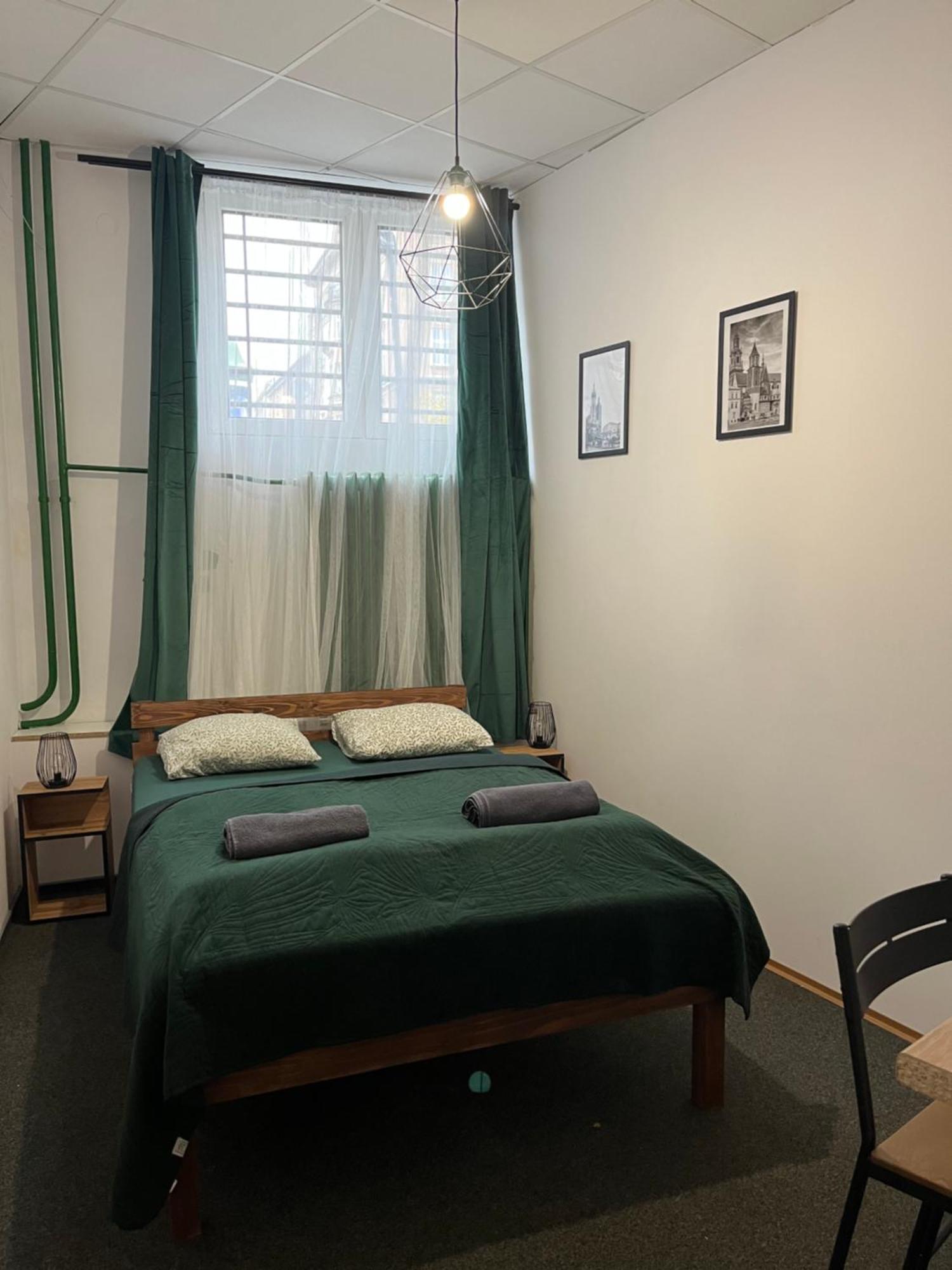 Tomtom Hostel Краков Экстерьер фото